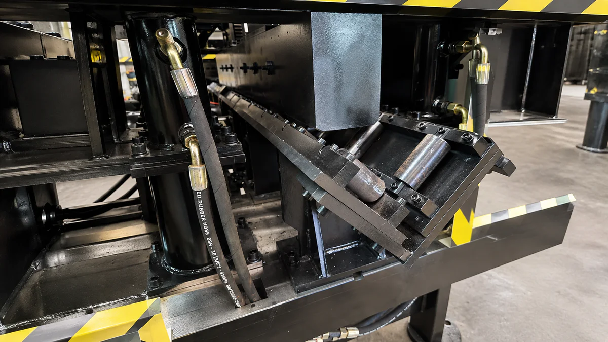 Adjusting controlled milling depth on angle steel