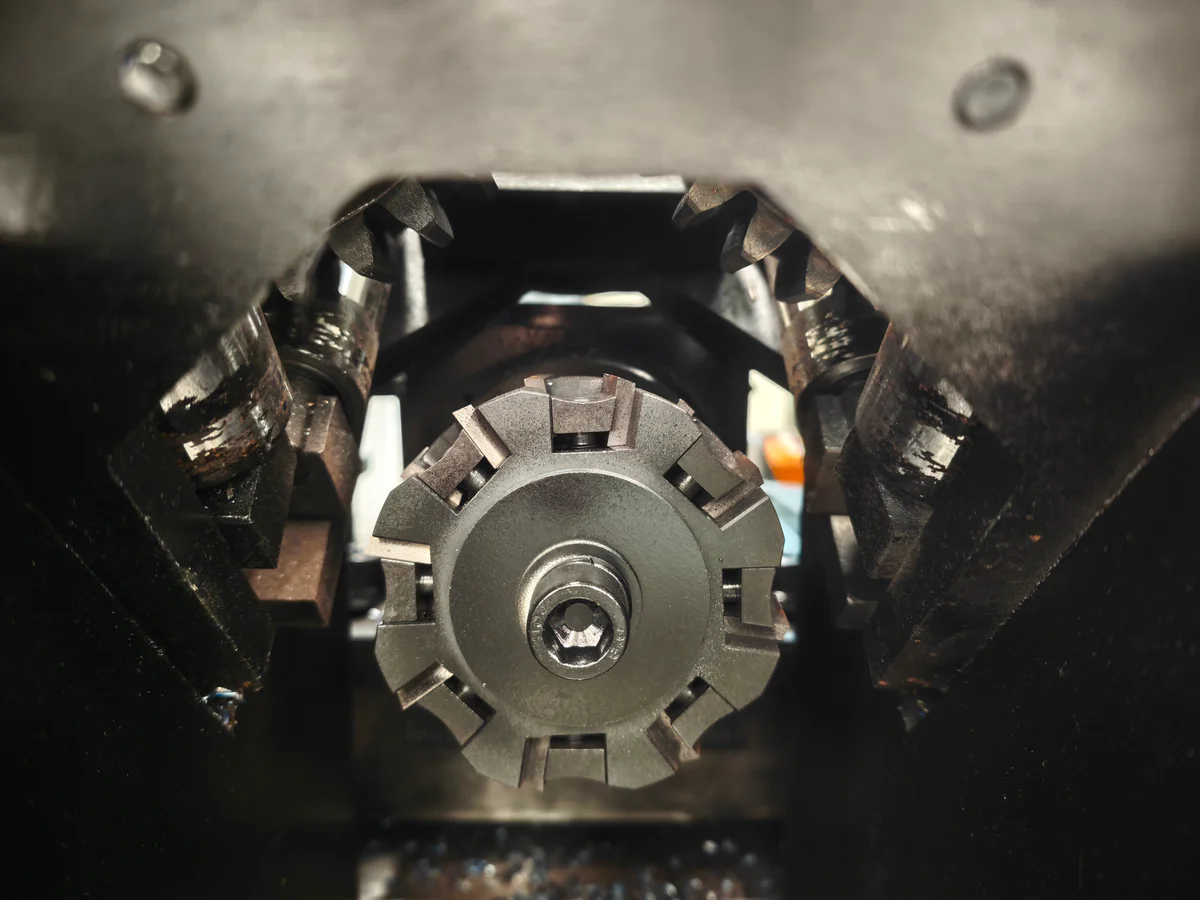 Cutter selection and wear control for angle steel milling