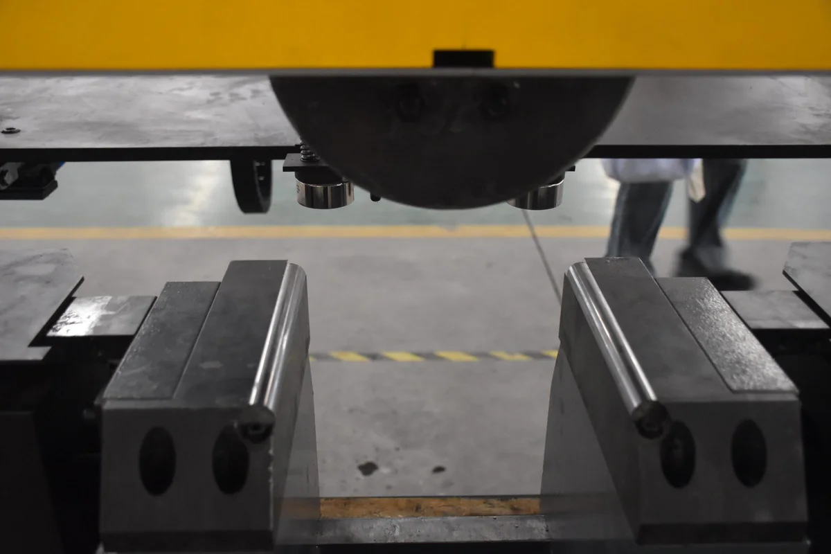 Verifying punching cutting and forming during test run